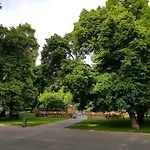 Downtown Sofia Garden Nest